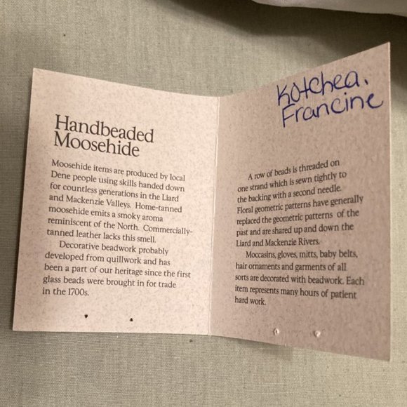 beaded moosehide heart shaped earrings from Yellowknife, NWT - Picture 3 of 3